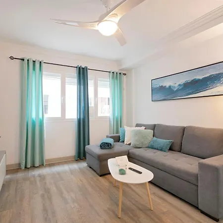 Blue Waves - Free Parking Apartment